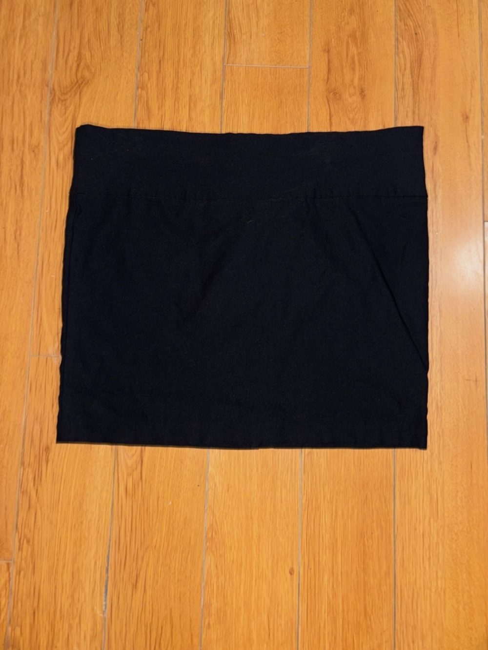 Sleek Black Knit Mini Skirt